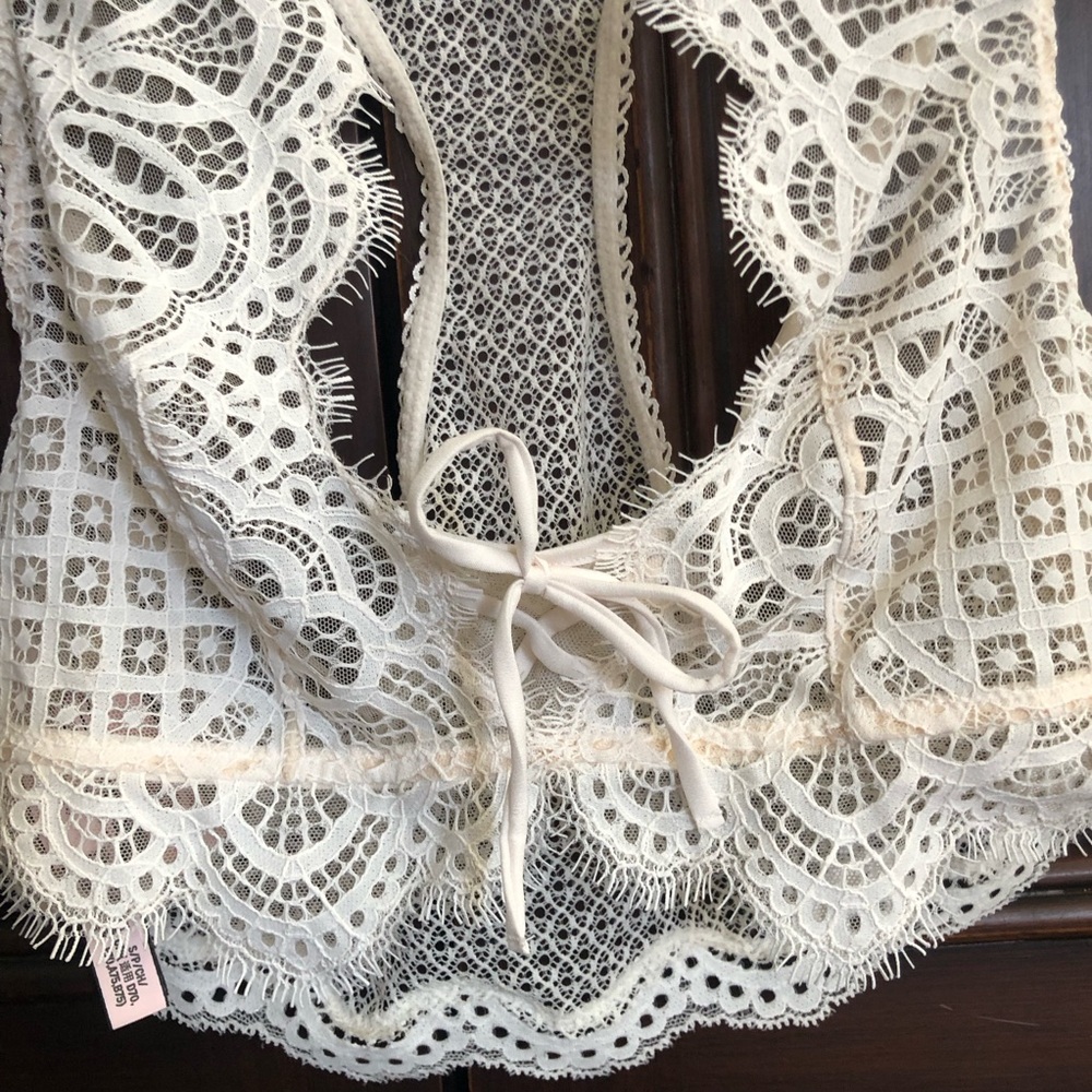 Victoria Secret Dream Angels Scalloped Lace Bralette, NWT - Picture 4 of 14